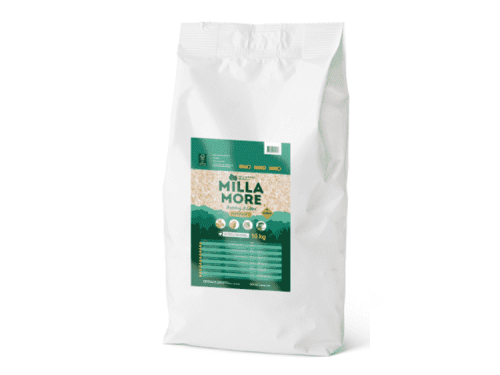 Milla More strøelse til gnavere, 10 kg pakket i en praktisk hvid pose. Ideel til bur og indretning af gnaverens hjem. Fugtabsorberende og støvfri for optimal komfort.