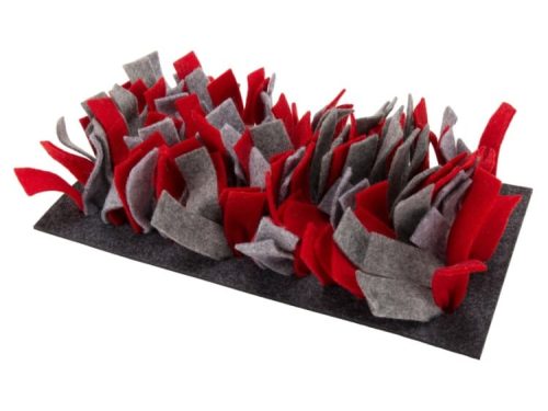 Fleecemåtte til gnavere i rød og grå, ideel til leg og skjul for mindre kæledyr, som hamstere og gerbiler. Perfekt til at stimulere deres naturlige instinkter.