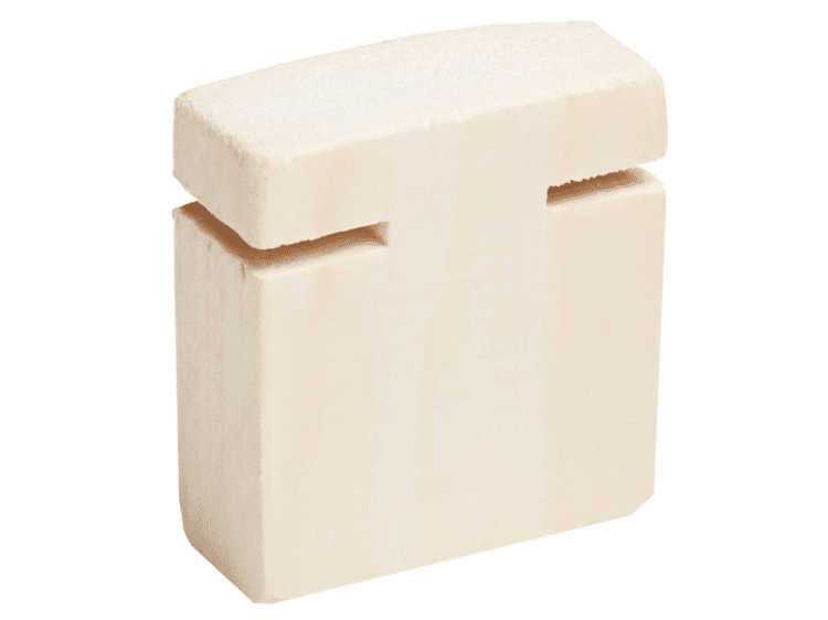 Naturligt træ legetøj til gnavere, ideelt til at tilfredsstille tyggebehov og holde tænderne sunde. Perfekt til hamstere, marsvin og andre små kæledyr.