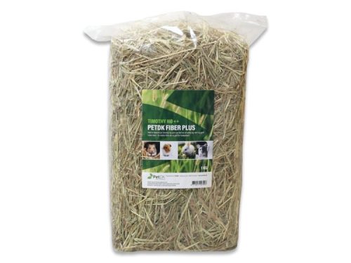 Timothy hø fra PetDK, ideelt til gnavere og mindre kæledyr, pakket i 1 kg. Fiberholdigt hø, der understøtter en sund fordøjelse og naturlig adfærd. Perfekt som strøelse eller foder.