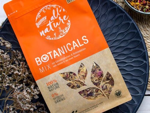 Bunny Nature Botanicals Mix til gnavere, indeholdende kløverblomster og mælkebøtter, 100% naturlig og uden korn. Ideel til mindre kæledyr for at sikre en sund kost.