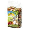 JR Farm Gemüse-Traum til gnavere, en sund blanding af tørrede grøntsager, ideel til marsvin, kaniner og andre mindre kæledyr. Pakken indeholder nærende ingredienser til en afbalanceret kost og stimulerer naturlig tyggeadfærd.