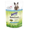 Bunny Nature RabbitDream foder til kaniner, designet til at styrke immunsystemet med vigtige vitaminer og proteiner. Ideelt til både indendørs og udendørs brug, og indeholder naturlige ingredienser for en sund kost.