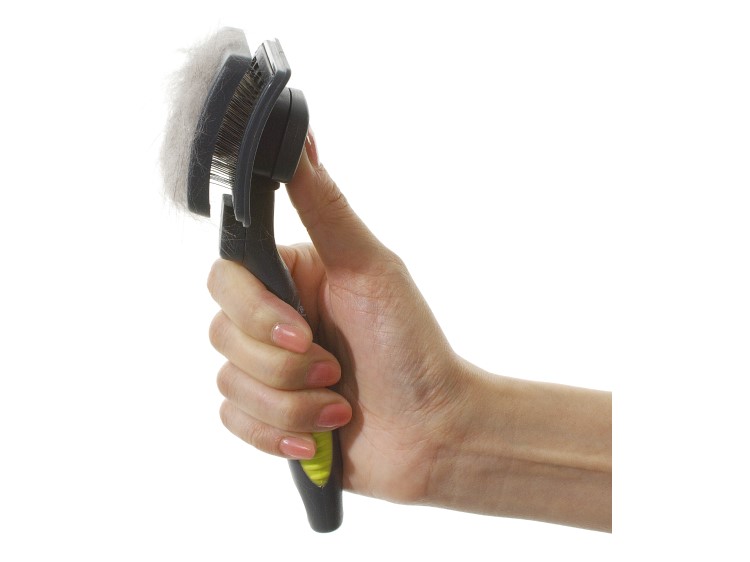 Børste til pelspleje af små kæledyr, ergonomisk designet håndtag, ideel til fjernelse af løs pels og underuld. Perfekt til gnavere og mindre kæledyr.