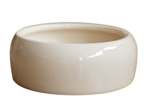 Skål i keramik til gnavere og mindre kæledyr, ideel til mad eller vand. Enkel og stilren design, perfekt til et moderne kæledyrsmiljø.