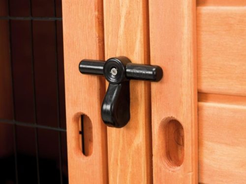 Låsemekanisme til gnaverbur i sort plast, designet til at sikre en sikker lukning af burdøre. Ideel til små kæledyr som hamstere og marsvin.