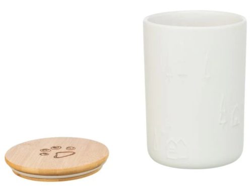 Hvid keramikbeholder med trælåg, dekoreret med poteaftryk, ideel til opbevaring af snacks eller småting til gnavere og mindre kæledyr. Perfekt til at holde dit kæledyrs tilbehør organiseret.